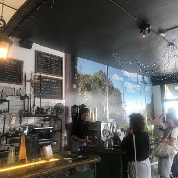 Platform 7 - Coffee & Tea Near Me - Vancouver, British Columbia Platform 7 - Coffee & Tea Near Me - Vancouver, British Columbia
