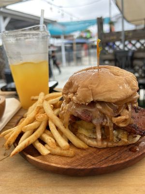 Rey Tj Burger's San Diego by null