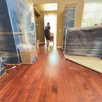 Vector Moving and Storage - Moving in progress - Movers Near Me - San Diego, California
