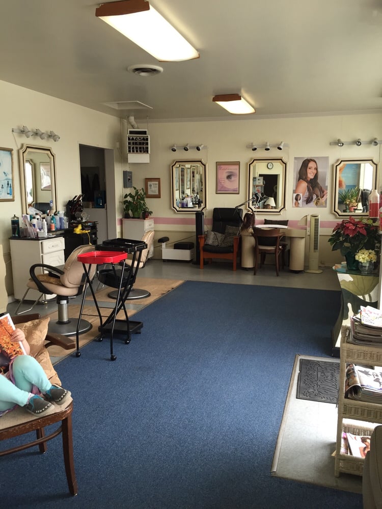 Donna's Sense Beauty Salon Logo