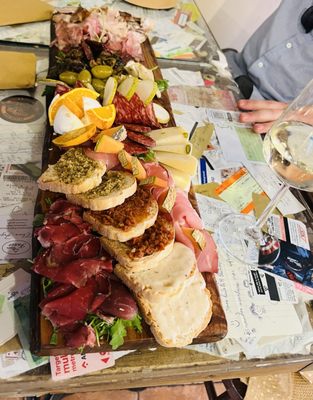 Prosciutteria Cantina dei Papi - Trevi by null