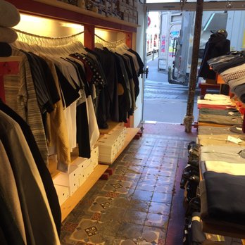 Isakin - L'intérieur - Shoe Stores Near Me - Paris, 75