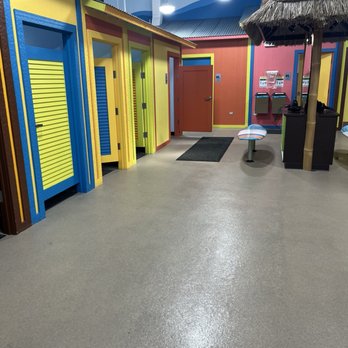 Goldfish Swim School - Lincoln Park - Swimming Lessons/Schools Near Me - Chicago, Illinois