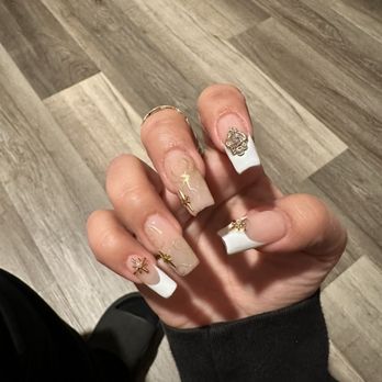 Diva's Nails - Nail Salons Near Me - Burbank, California Diva's Nails - Nail Salons Near Me - Burbank, California