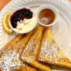 Alina’s Cafe - French toast.