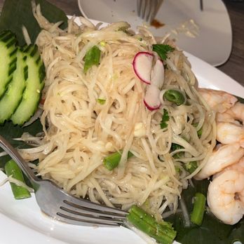 Sukho Thai Restaurant - Thai shrimps Papaya salad - Thai Near Me - Runnemede, New Jersey