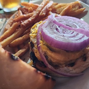 Blue Anchor Pub - Cheeseburger - British Near Me - Delray Beach, Florida