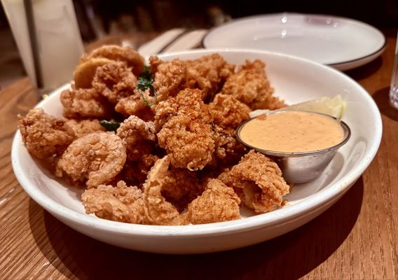 DAMNFiNE pizza by null