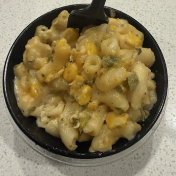 Famous Dave's Bar-B-Que - Jalapeño Mac and cheese - Barbeque Near Me - Las Vegas, Nevada Famous Dave's Bar-B-Que - Jalapeño Mac and cheese - Barbeque Near Me - Las Vegas, Nevada