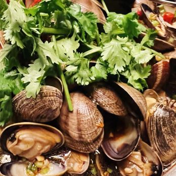 Hengry - Fresh clams cooked as Guizhou style. Wow! So different and unique flavors! - Chinese Near Me - Alhambra, California