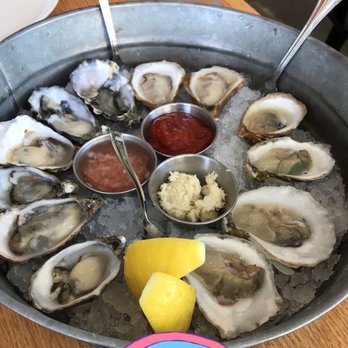Fishwives - Oyster sampler - Seafood Near Me - Pasadena, California