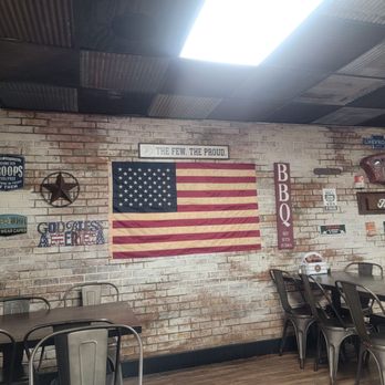 Mt.Pleasant Smoke House - Again the backdrop of your dining experience with a country feel to it - Barbeque Near Me - Mount Pleasant, North Carolina Mt.Pleasant Smoke House - Again the backdrop of your dining experience with a country feel to it - Barbeque Near Me - Mount Pleasant, North Carolina