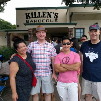 Killen's Barbecue - 2:25 hours to get inside. Hot and sweaty. Cherry, Allan, Belly and me. - Barbeque Near Me - Pearland, Texas Killen's Barbecue - 2:25 hours to get inside. Hot and sweaty. Cherry, Allan, Belly and me. - Barbeque Near Me - Pearland, Texas