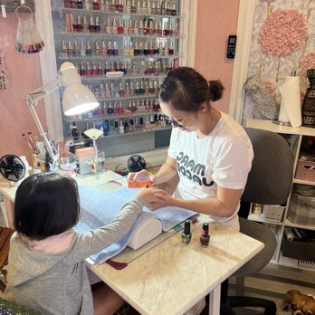 Princess Nails - My daughter getting her princess mani - Nail Salons Near Me - Honolulu, Hawaii