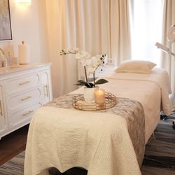 Victorious Skincare - Treatment Room