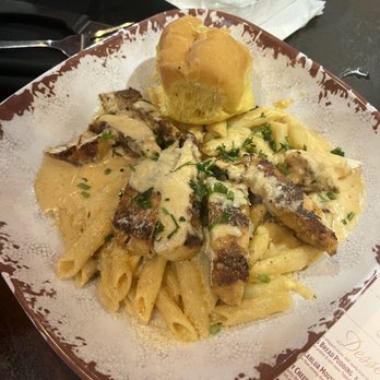 Mambo’s - Chicken Alfredo - Cajun/Creole Near Me - New Orleans, Louisiana Mambo’s - Chicken Alfredo - Cajun/Creole Near Me - New Orleans, Louisiana