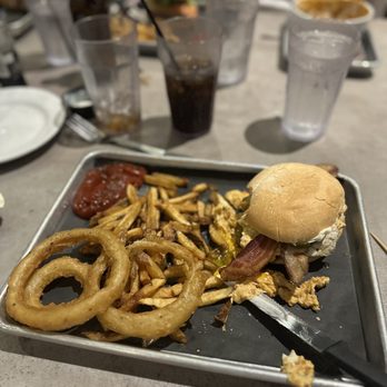 Graze Burgers - Burgers Near Me - Sevierville, Tennessee