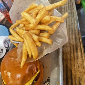 Draft Republic Carlsbad - kids burger - Comfort Food Near Me - Carlsbad, California Draft Republic Carlsbad - kids burger - Comfort Food Near Me - Carlsbad, California