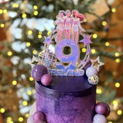 Julia Eve Baking - Custom Kpop Demon Hunter Cake