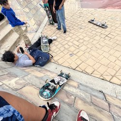 Vista Verde Park - Me and ma friends skating excellent spot to skate