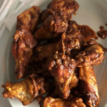 Kelly's Korner - Hot wings - American Near Me - Buffalo, New York