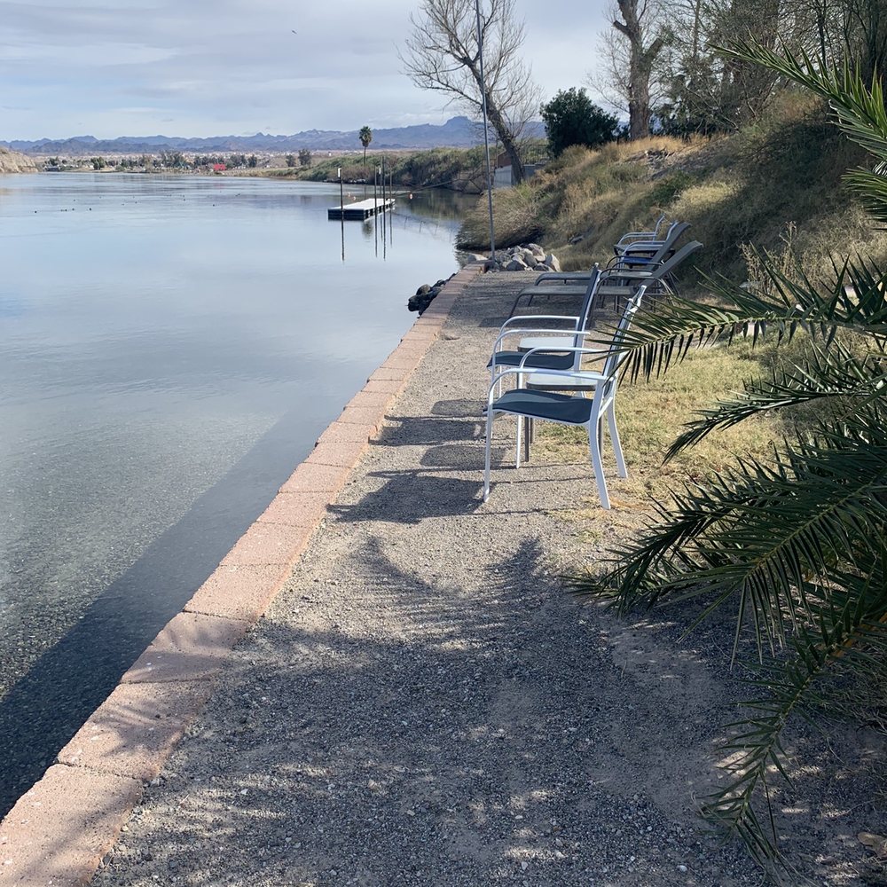 Pier 95 RV Park - One of the Sitting spot on the river. - RV Parks Near Me - Bullhead City, Arizona Pier 95 RV Park - One of the Sitting spot on the river. - RV Parks Near Me - Bullhead City, Arizona
