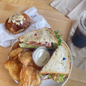 La Farm Bakery - Le Grande BLT - Lunch - Bakeries Near Me - Cary, North Carolina La Farm Bakery - Le Grande BLT - Lunch - Bakeries Near Me - Cary, North Carolina