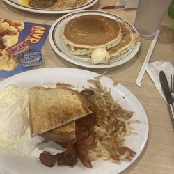 Huddle House