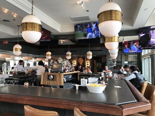 17 River Grille by null
