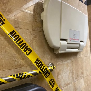 Marcus Gurnee Mills Cinema - i don't sense they really care about their customers here - Cinema Near Me - Gurnee, Illinois