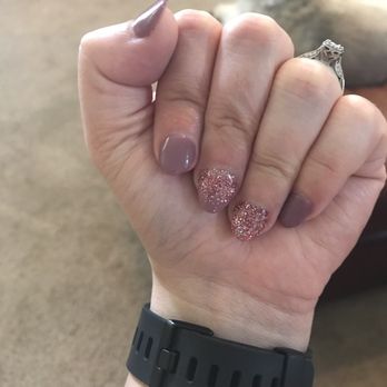 United Nails & Spa - Tip with dip-ombré accent and glitter accent nails. - Nail Salons Near Me - San Antonio, Texas