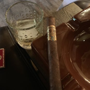 Ernesto's Cigar Lounge and Bar - Lounges Near Me - Petoskey, Michigan