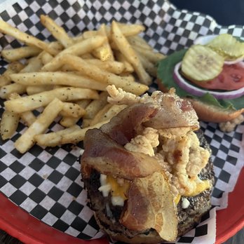 Black Hammock Restaurant - Burger with gator bites - Seafood Near Me - Oviedo, Florida Black Hammock Restaurant - Burger with gator bites - Seafood Near Me - Oviedo, Florida