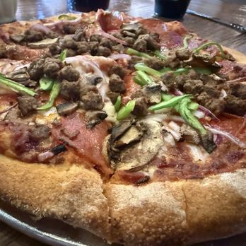 Rotolo's Pizzeria - Deluxe Combination (10") - Pizza Near Me - Orange Beach, Alabama