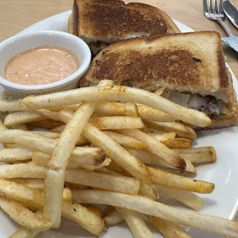 Eggs Up Grill - Patty melt, special sauce, go hum fries. - Breakfast & Brunch Near Me - Bluffton, South Carolina