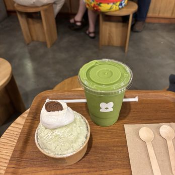 mewame - Matcha smoothie & honeydew shaved ice cream - Shaved Ice Near Me - West Hollywood, California mewame - Matcha smoothie & honeydew shaved ice cream - Shaved Ice Near Me - West Hollywood, California