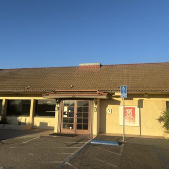 Sumo Sushi - Sushi Bars Near Me - Camarillo, California