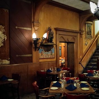 Mader's - German Near Me - Milwaukee, Wisconsin