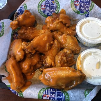 Barro's Pizza - Traditional Wings (medium heat) - Pizza Near Me - Phoenix, Arizona Barro's Pizza - Traditional Wings (medium heat) - Pizza Near Me - Phoenix, Arizona