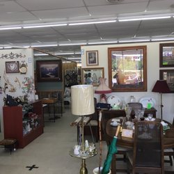 Backyard Antiques - View at entry doesn't scratch the surface of the inventory in this cavernous shop!