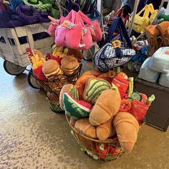 Zoomies - Pet Stores Near Me - New York, New York