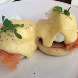 Le Bistrot Pierre - Eggs royale with smoked salmon
