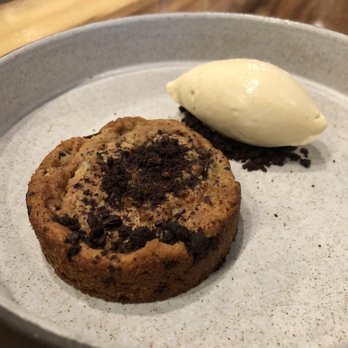 Senia - Senia Cookie - Peanut Butter, Valrhona Chocolate, Toffee - Cocktail Bars Near Me - Honolulu, Hawaii