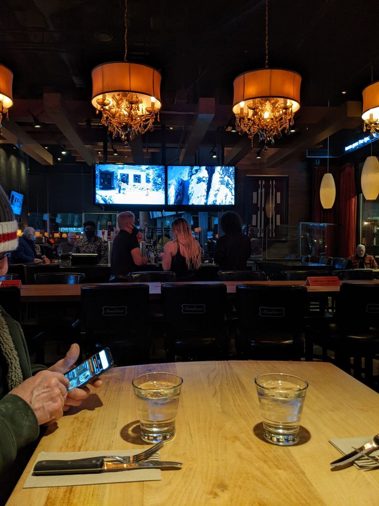 pub image