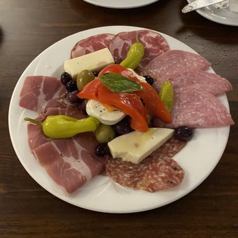 Mamma Lombardi's Restaurant - Cold antipasto - Italian Near Me - Holbrook, New York