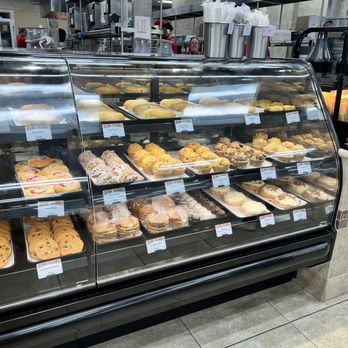 Buc-ee's - Bakery - made fresh - Gas Stations Near Me - Daytona Beach, Florida Buc-ee's - Bakery - made fresh - Gas Stations Near Me - Daytona Beach, Florida