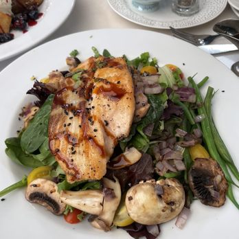 26 Beach Restaurant - Chicken - New American Near Me - Venice, California 26 Beach Restaurant - Chicken - New American Near Me - Venice, California
