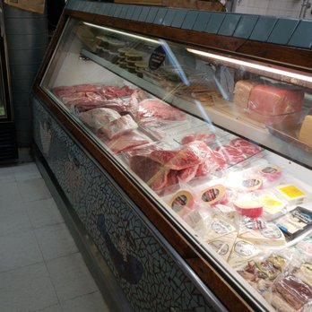 El Mercado Meat Mart - Meat Shops Near Me - Chicago, Illinois