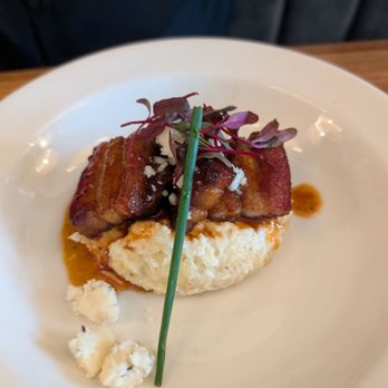 Oak House - Pork belly and grits appetizer - New American Near Me - Birmingham, Alabama Oak House - Pork belly and grits appetizer - New American Near Me - Birmingham, Alabama