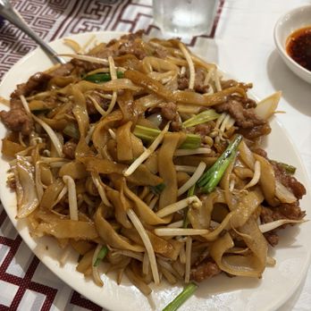 Triple Crown Restaurant - beef chow fun - Dim Sum Near Me - Chicago, Illinois